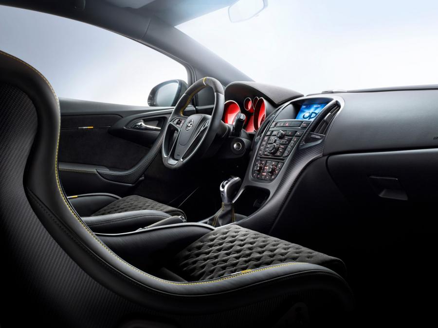  Opel Astra OPC Extreme Concept 2014 года  (фото 15 из 19)